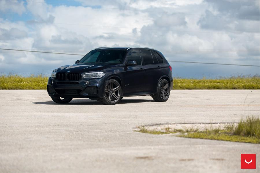  BMW X5 xDrive35i on Vossen Wheels (HF-1) 2018 года  (фото 5 из 36)